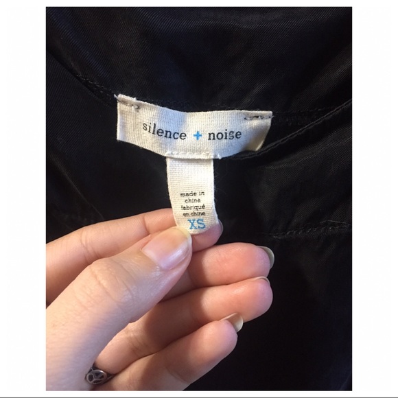 SOLD suspender skirt - Picture 6 of 6